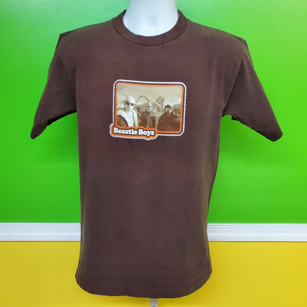 Vintage 90s Beastie Boys Men's Medium Brown Short Sleeve Graphic T-Shirt.